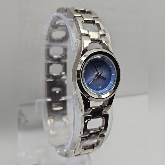 Rare Womens Caravelle By Bulova Watch 23mm Silver Tone Blue Dial New Battery - Picture 3 of 10